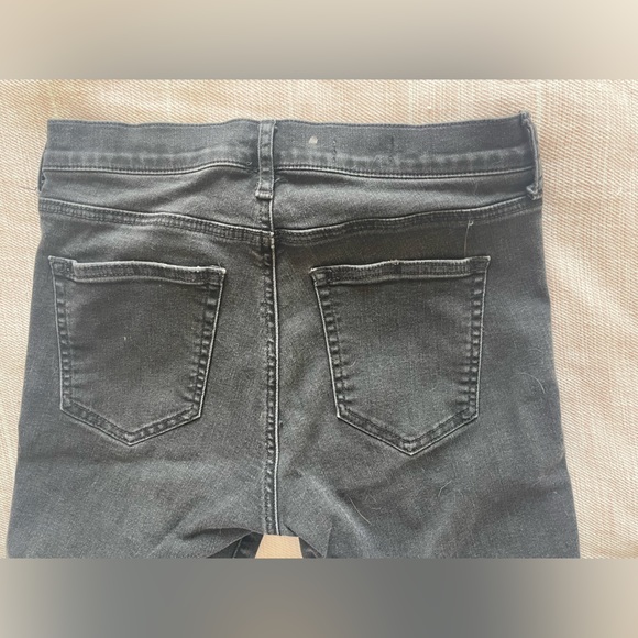 Gap black distressed ankle length jeans - Picture 4 of 6